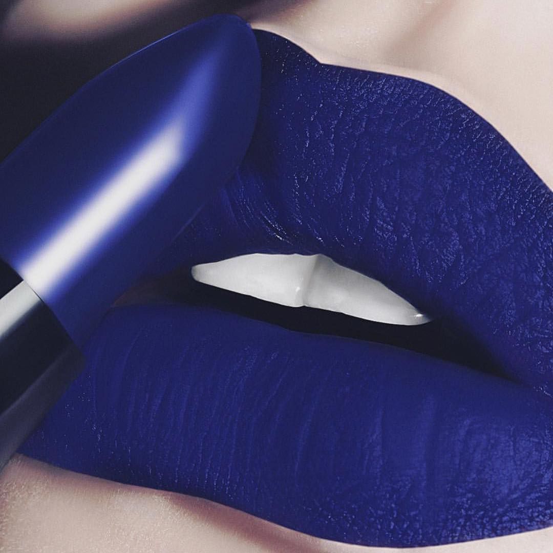 Graftobian Cream Lipstick - Blue - أحمر شفاه جرافتوبيان بلو ازرق رقم 208